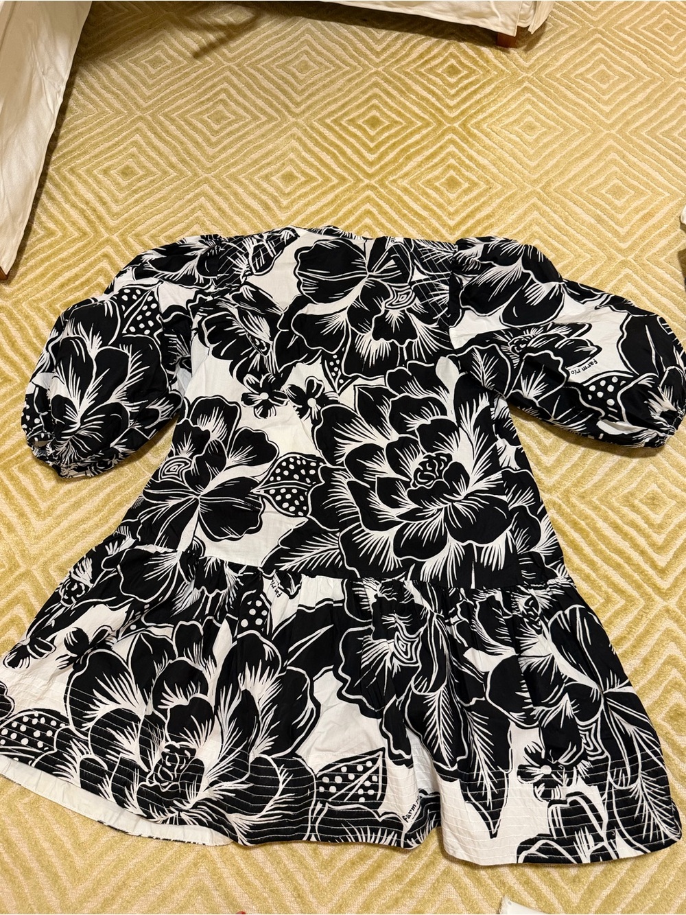 FARM Rio Black and White Floral Mini Dress - Picture 3 of 3